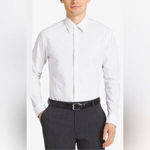 Calvin Klein Men's Crisp White Dress Shirt.      Size 18. 34-35